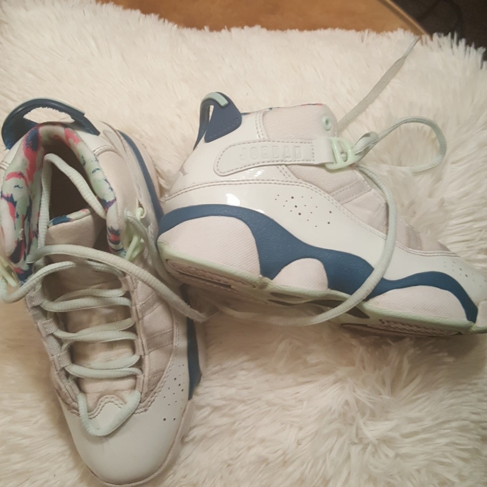 Jordan 323431-003: Little Kids 6 Rings PS Barlet G